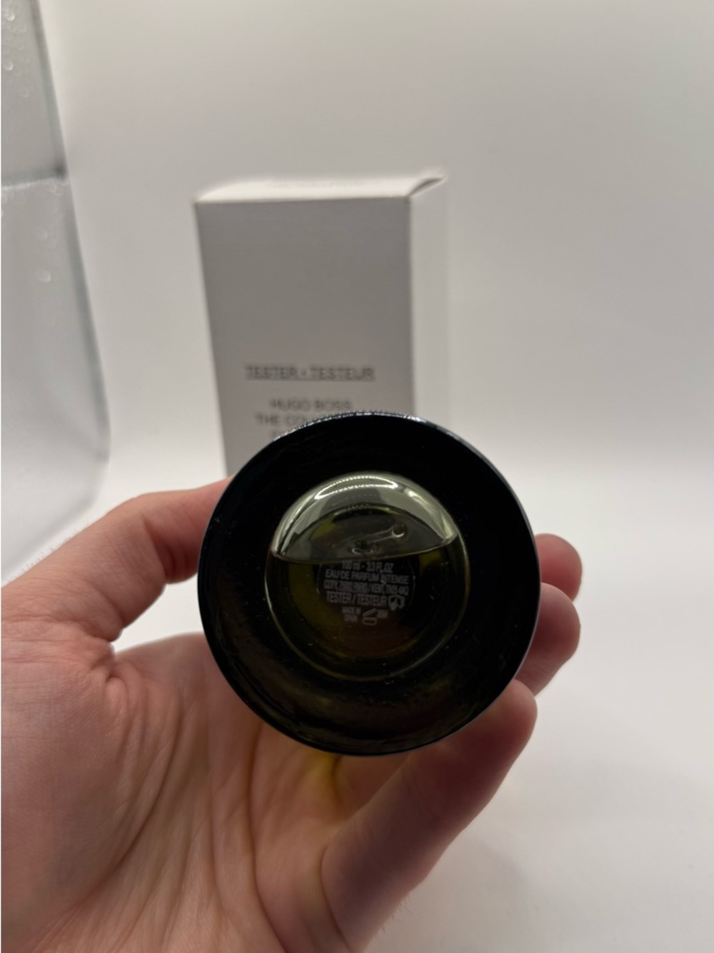 BOSS Collection Confident Oud - Picture 3 of 3